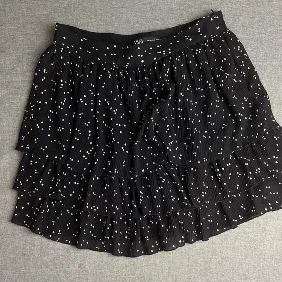 Zara black polka dot tiered Ruffle skirt - Picture 2 of 6